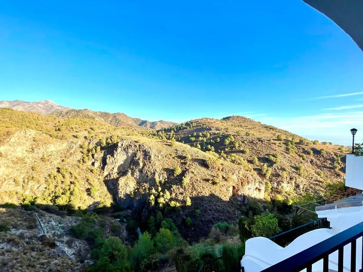 Apartamentos Axarquia , Frigiliana, Terraza Privada Con Vistas A La Montana Rio Y Al Mar Spanien