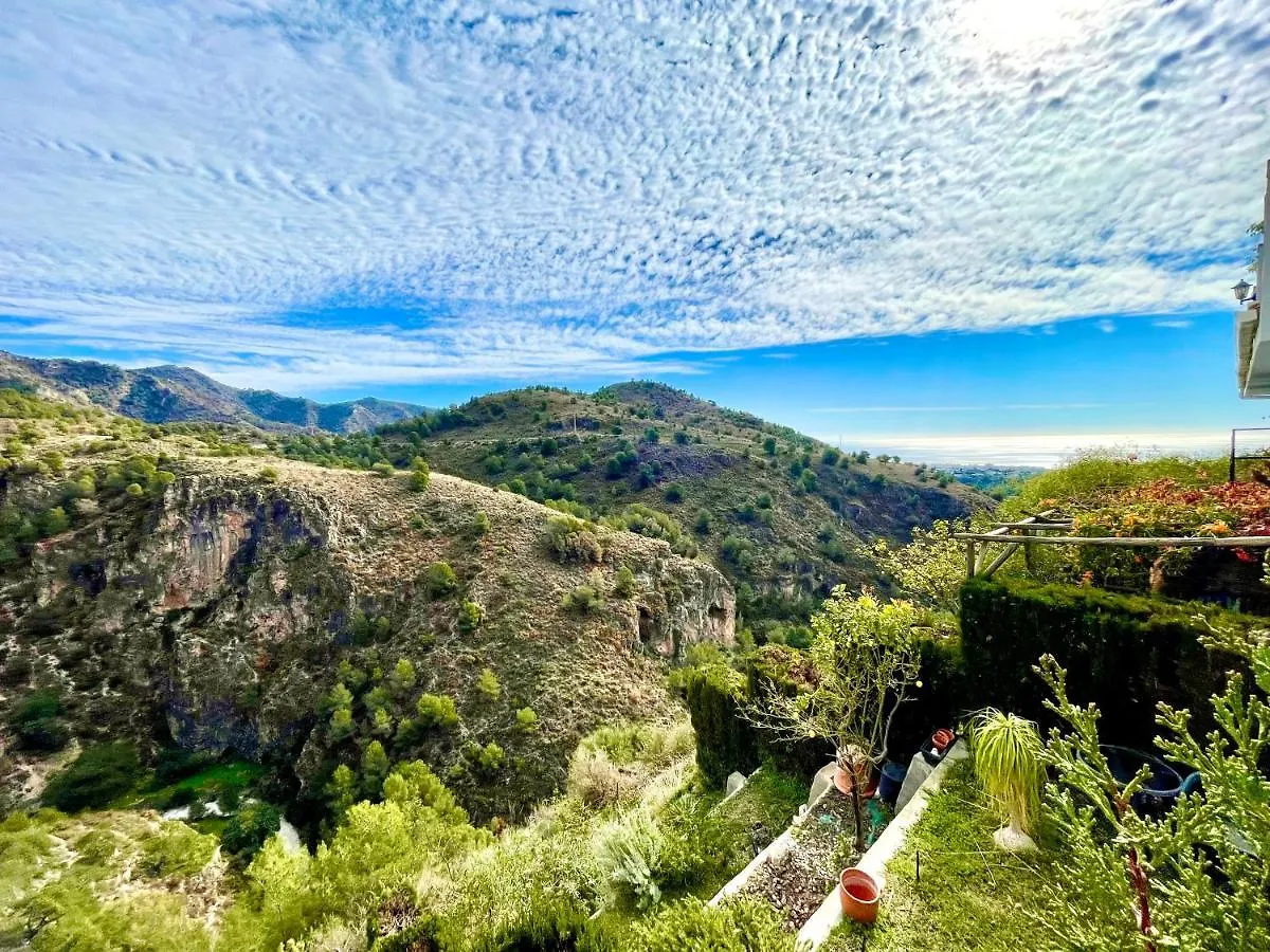 Apartamentos Axarquia , Frigiliana, Terraza Privada Con Vistas A La Montana Rio Y Al Mar アパート