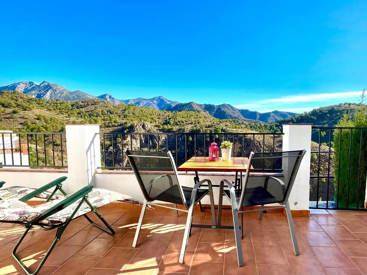 Apartamentos Axarquia , Frigiliana, Terraza Privada Con Vistas A La Montana Rio Y Al Mar