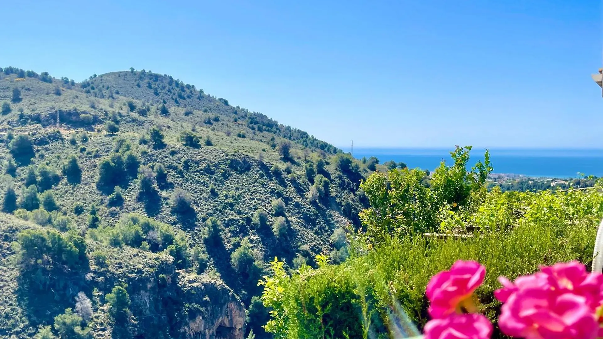 Apartamentos Axarquia , Frigiliana, Terraza Privada Con Vistas A La Montana Rio Y Al Mar 0*, フリヒリアナ