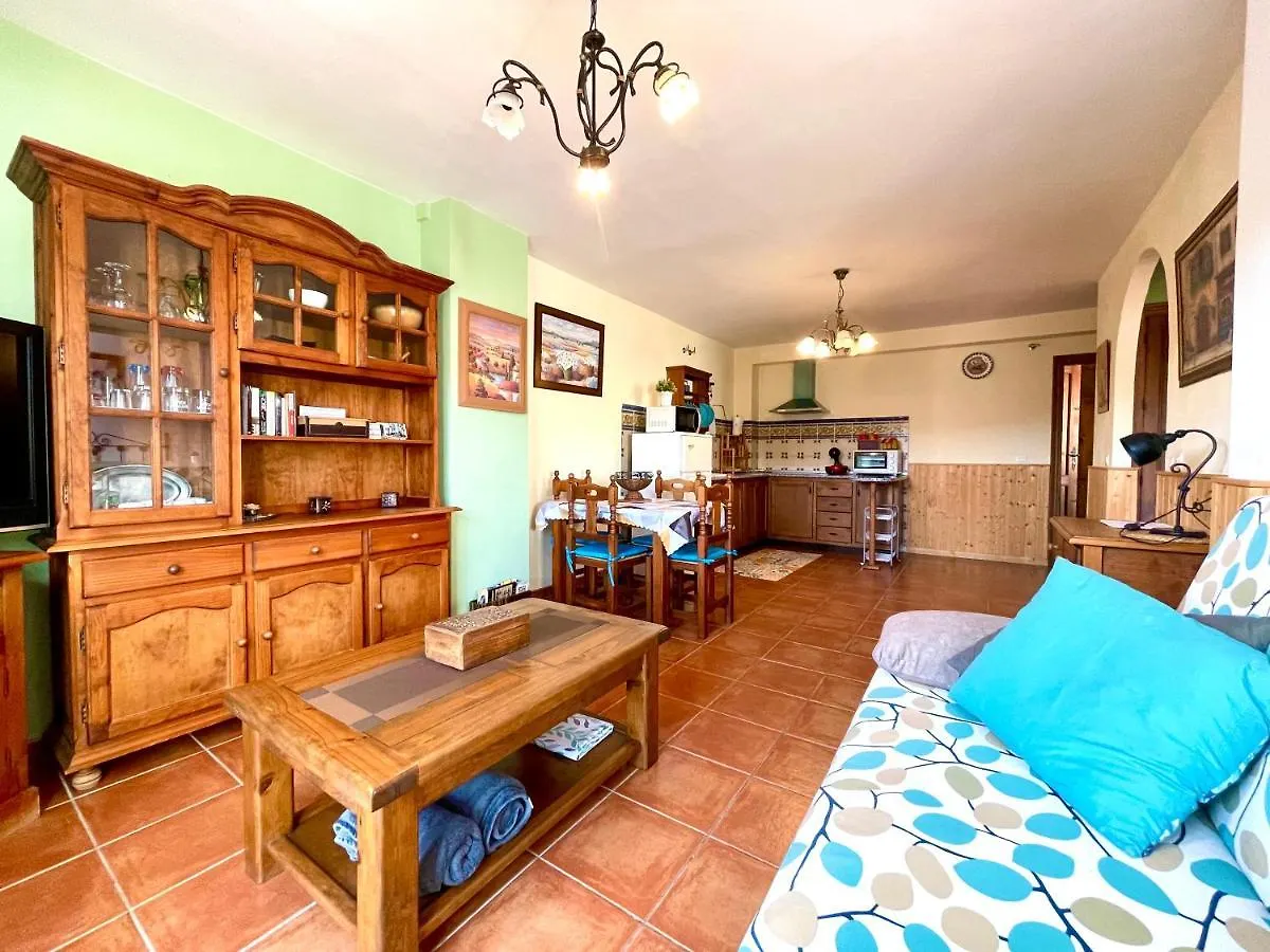 Apartamentos Axarquia 1, terraza privada con vistas a la montaña rio y al mar Frigiliana España