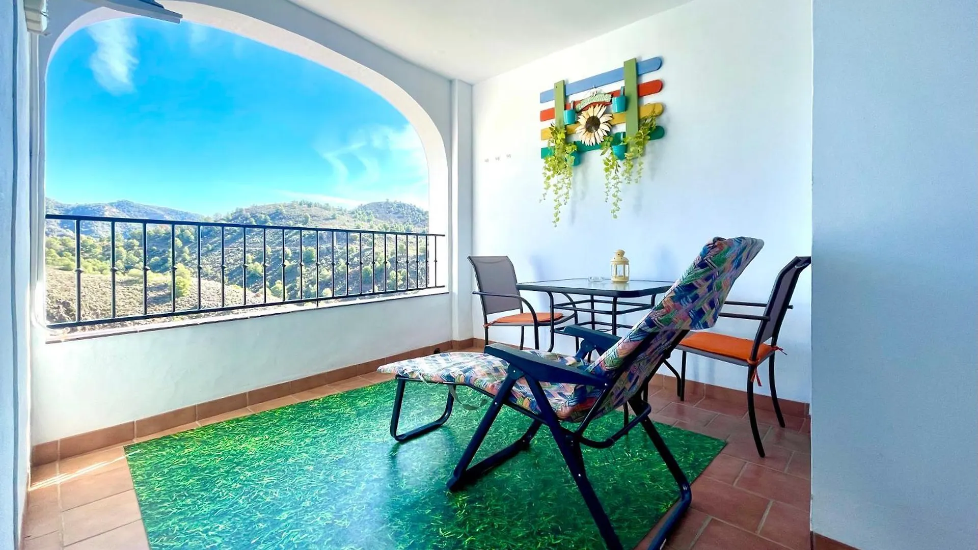 Apartamentos Axarquia 1, terraza privada con vistas a la montaña rio y al mar Frigiliana 0*,